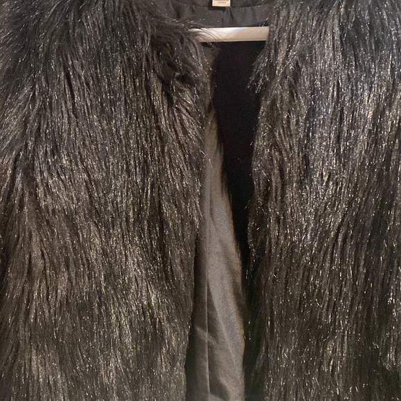 Faux Fur Jacket - Picture 4 of 6